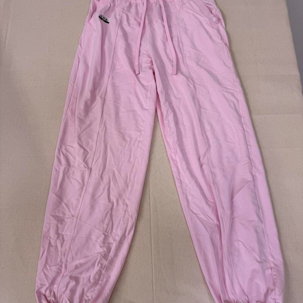 Baby pink jogger pants‎